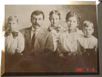 Louis Grossie Family.JPG (69743 bytes)